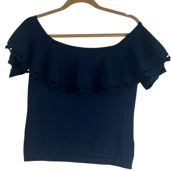 CeCe Navy Blue Knit Top Lightweight Sweater Crop Off Shoulder Women SZ Medium - Picture 1 of 9